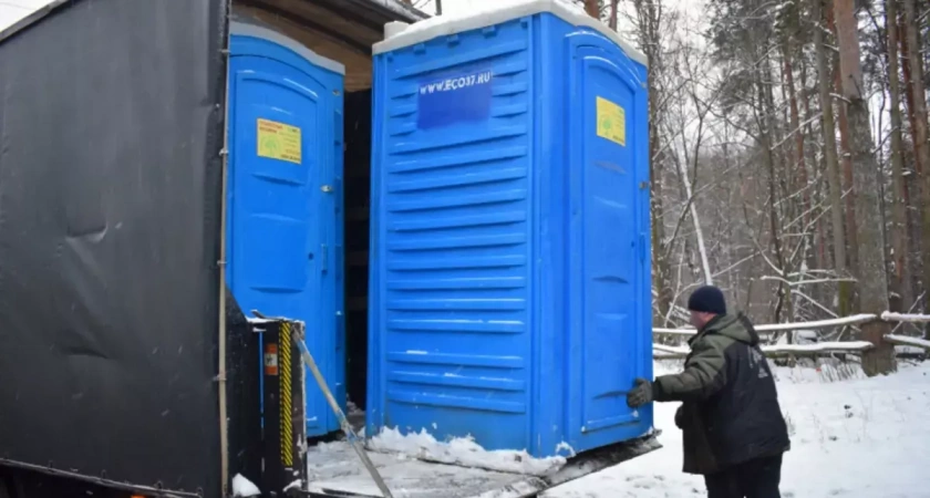 На конечных остановках общественного транспорта в Иванове устанавливают туалеты и урны