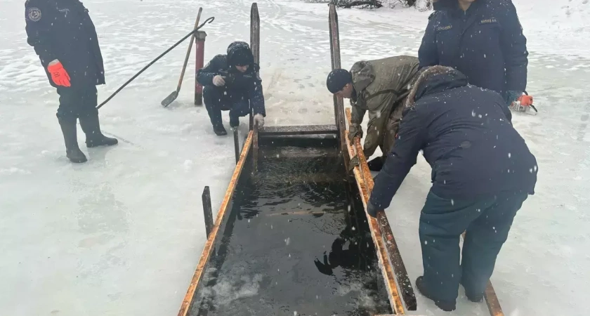 В Иванове окунуться в крещенскую купель на Талке можно до полудня 19 января