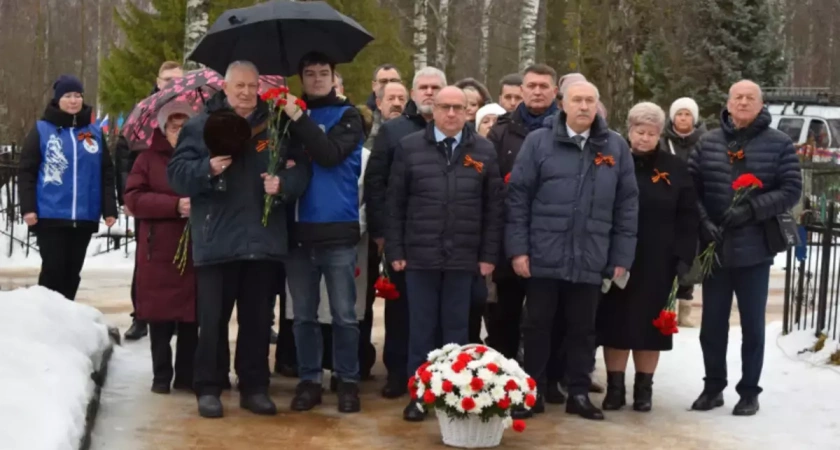 Ивановцы на воинском захоронении в м. Балино почтили память жертв блокадного Ленинграда