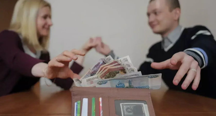 70% ивановцев выступили против зарплаты в конверте