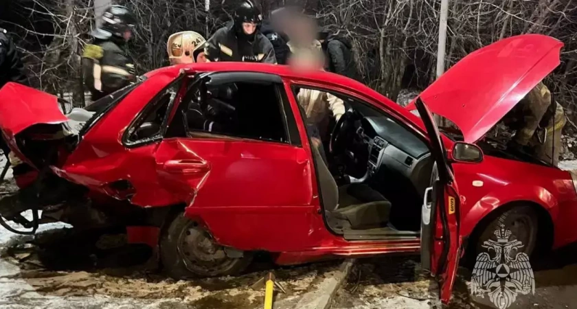 В Иванове деблокировали пассажира после тройного ДТП на проспекте Текстильщиков