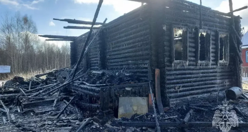 В селе Мыт Ивановской области хозяйка дома спаслась от пожара через окно