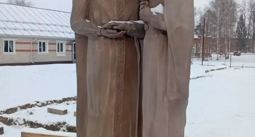 В Ивановской области появился памятник Петру и Февронии