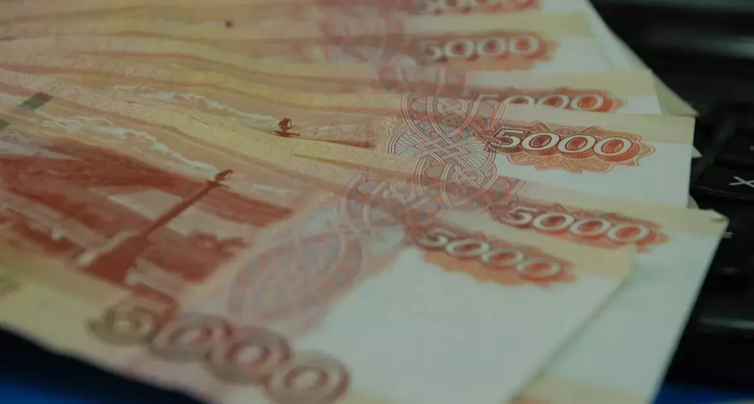 Студент колледжа из Вичуги отдал аферистам 89 690 рублей, чтобы стать мерчантом