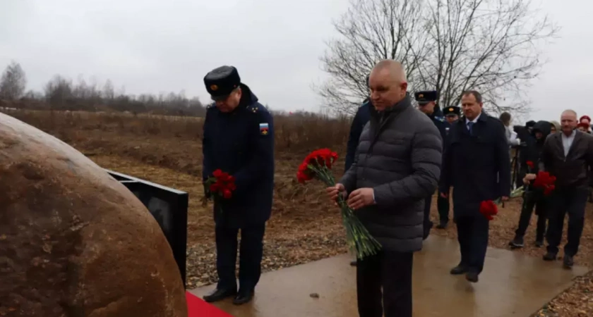 Под Ивановом на месте крушения Ил-76 установили памятный знак