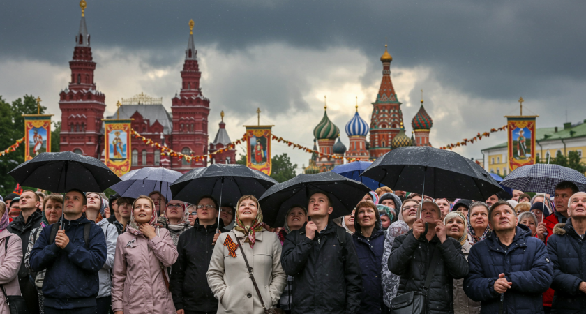 Неожиданный поворот: погода на майские праздники меняет планы россиян