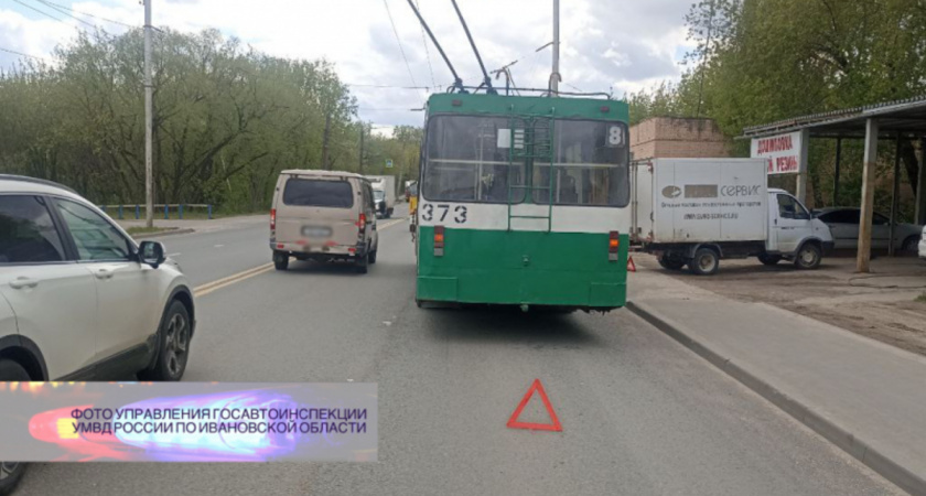 В Иванове пассажирка троллейбуса пострадала при столкновении с "Газелью"