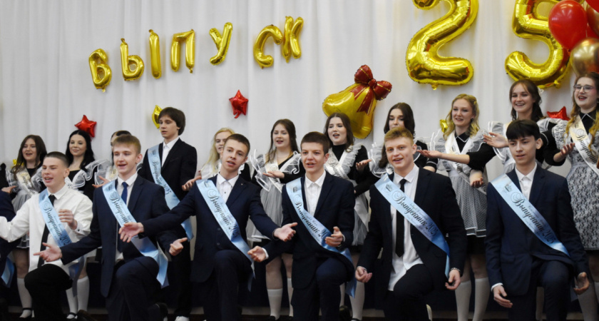 Последний звонок прозвенит для почти 14 тысяч выпускников Ивановской области