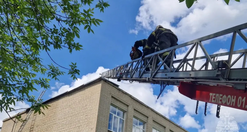 В школе Иванова произошел пожар во время ремонтных работ