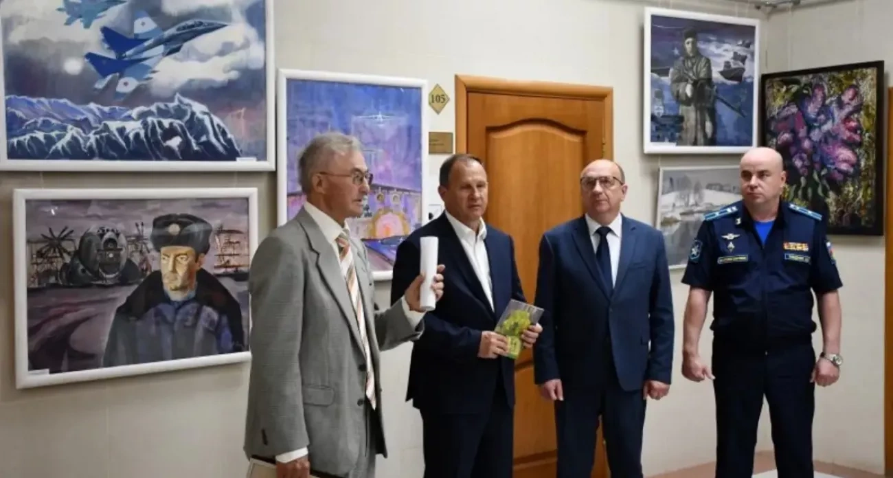 Ветеран СВО открыл выставку портретов военных и пловцы борются за медали - главные новости Иваново за 25 июля