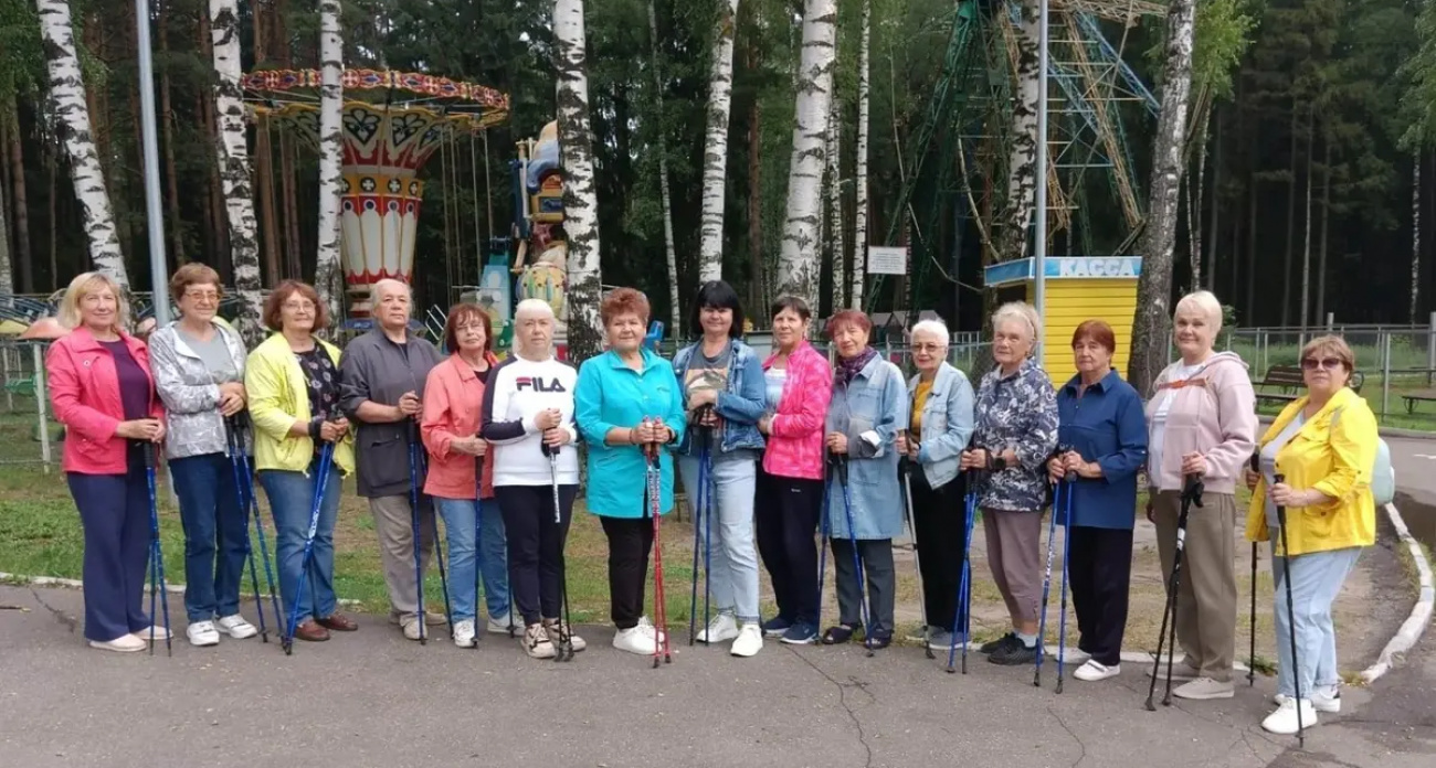 1700 жителей Ивановской области выбрали скандинавскую ходьбу: 150 групп покорили даже села