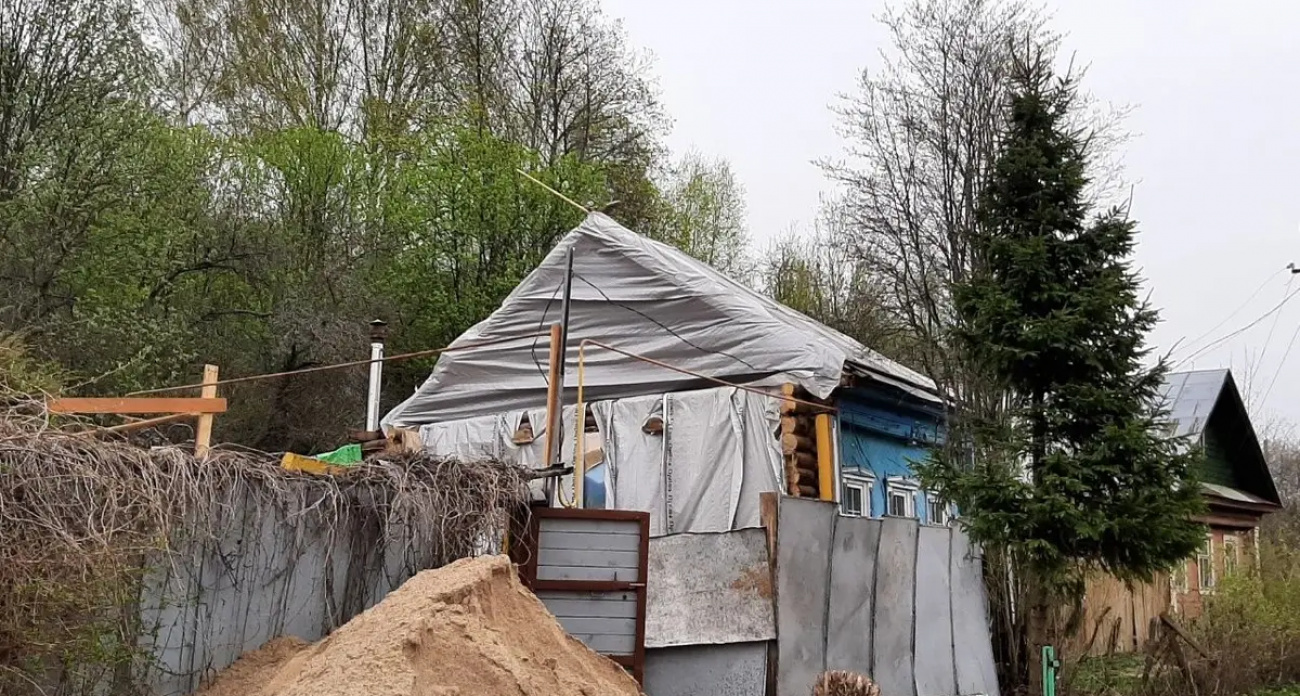 Суд обязал владельца исторического деревянного дома в Плесе воссоздать жилище за 12 месяцев