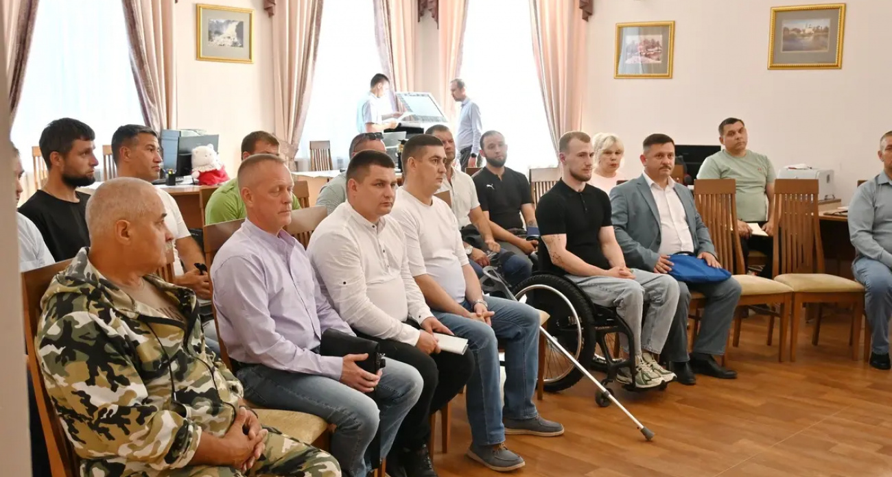 25 ветеранов СВО из 200 претендентов начнут годовое обучение госуправлению в Иванове