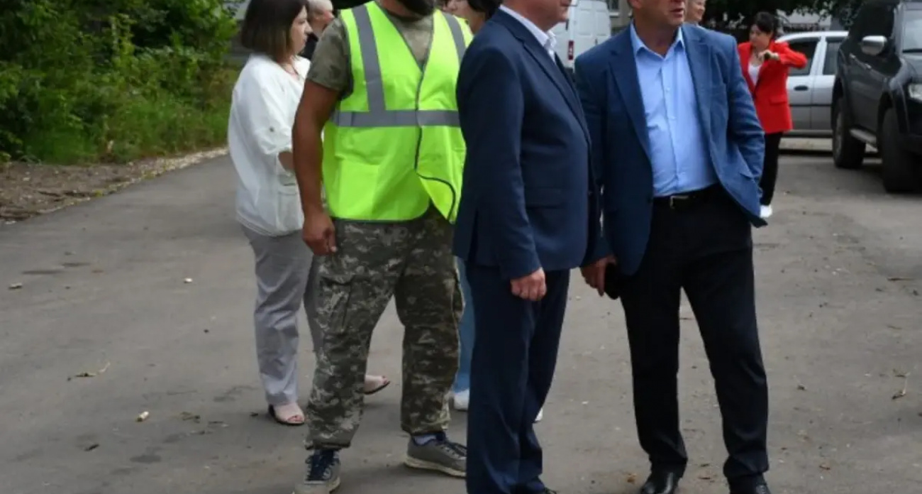 В Слесарном переулке системно преображают территорию: от детсада до храма