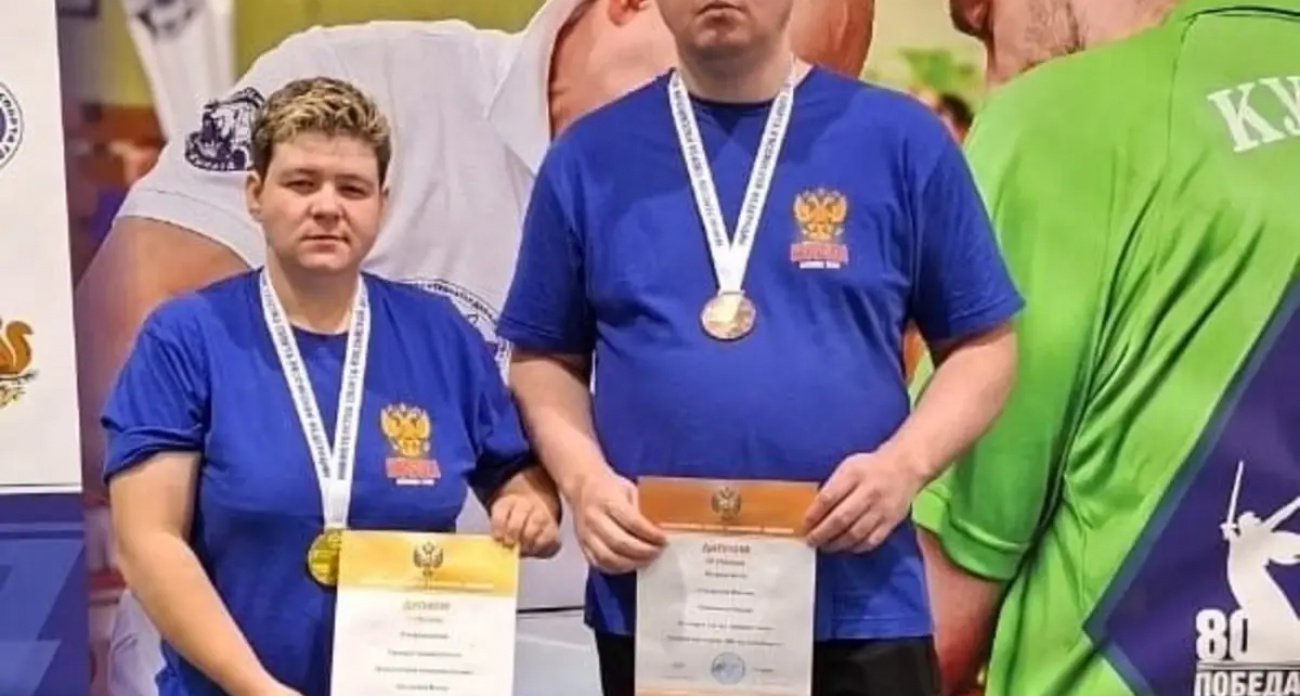 Инна Богачева и Низами Сеидшахов из Иванова обошли 43 соперника на Чемпионате России по армрестлингу среди глухих