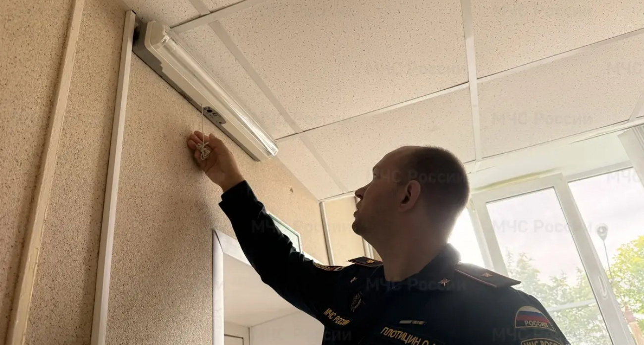МЧС проверило пожарную безопасность в доме-интернате для ветеранов войны и труда "Лесное"
