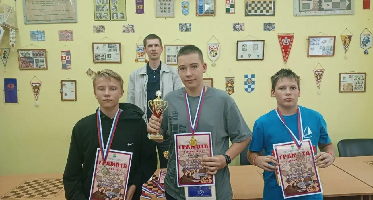 Приволжские шахматисты разгромили соперников из 7 городов Ивановской области