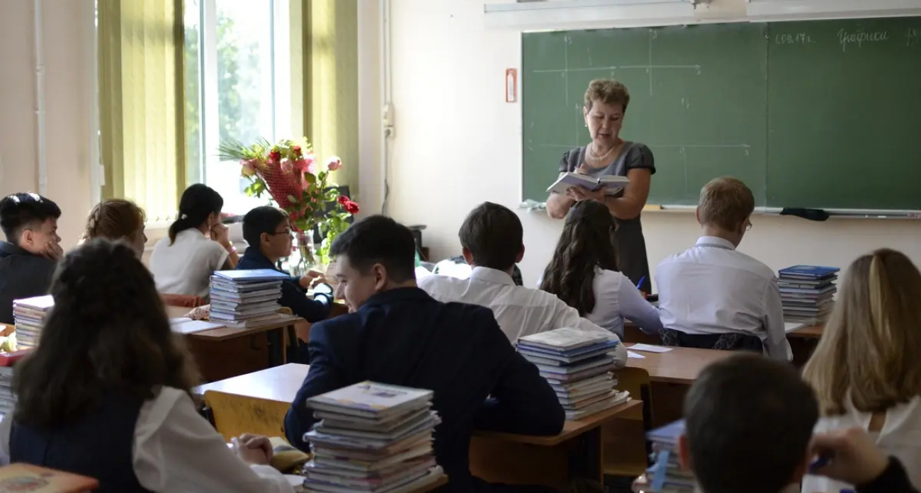 В Ивановской области школьники и родители три недели будут благодарить учителей в соцсетях