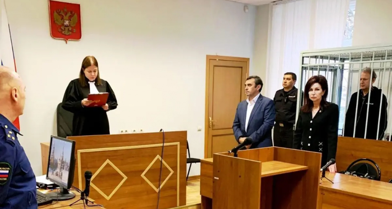 Руководитель мусорного оператора передал 3,4 млн рублей взятки через посредника