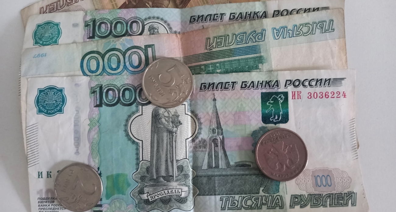 800 онлайн-уроков научат ивановских школьников покупать акции и распознавать финансовых мошенников