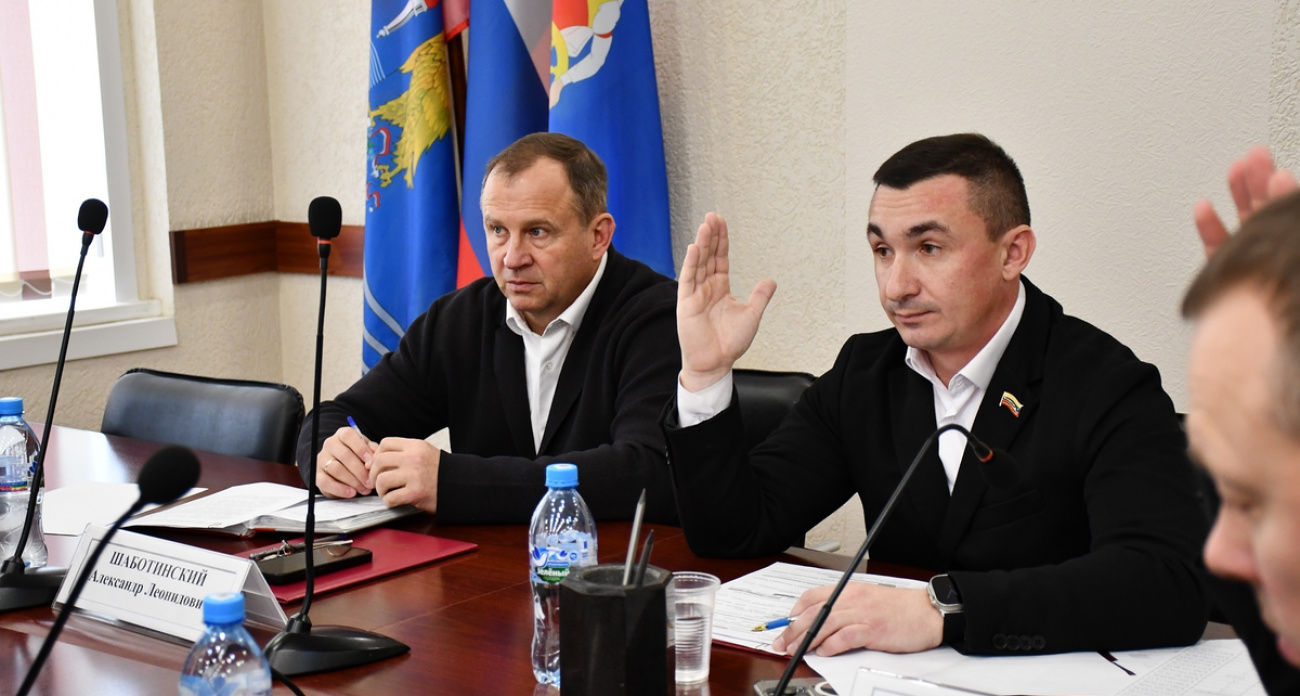 Губернатор Воскресенский потребовал создать градостроительные советы для спасения облика городов области