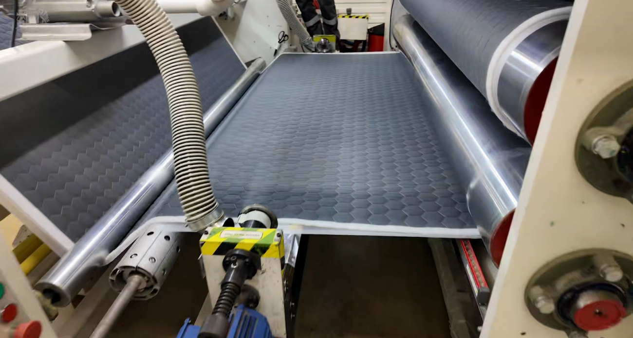 «Фотопринт» заменит Азию: 150 млн метров мембранных лент в год закроют весь российский рынок