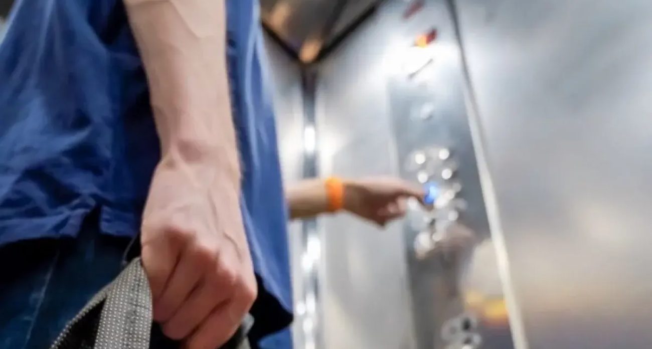 35 лифтов из тысячи: Ивановская область начала массовую замену после годов ожидания