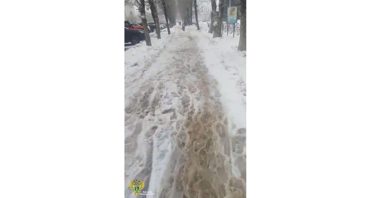 Необработанный лёд на проспекте Строителей стоил ивановчанке здоровья: суд взыскал 550 тысяч