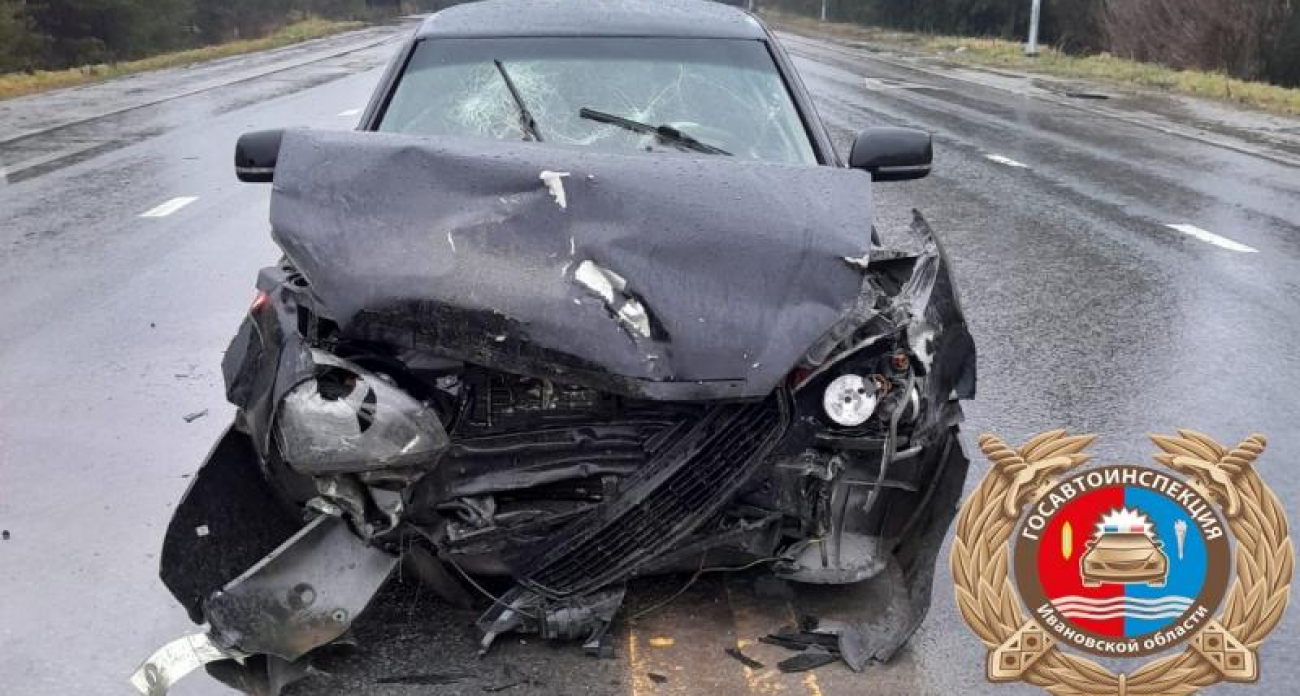 На трассе Ростов-Иваново женщина на «Субару» не уступила дорогу и съехала в кювет