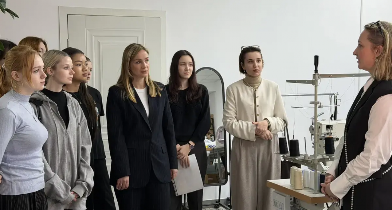 Ивановская «Детлайн» выпускает светящуюся детскую одежду, которая покорила всю Россию