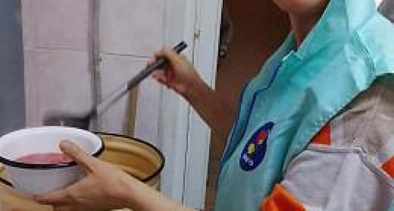 Осужденные женщины Иванова накормили бездомных и изменили себя