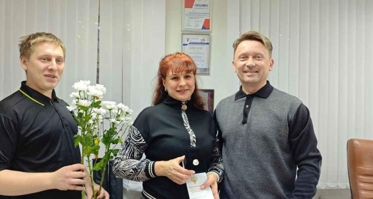 30 лет в медицине: главная медсестра госпиталя для ветеранов получила знак «Отличник здравоохранения»