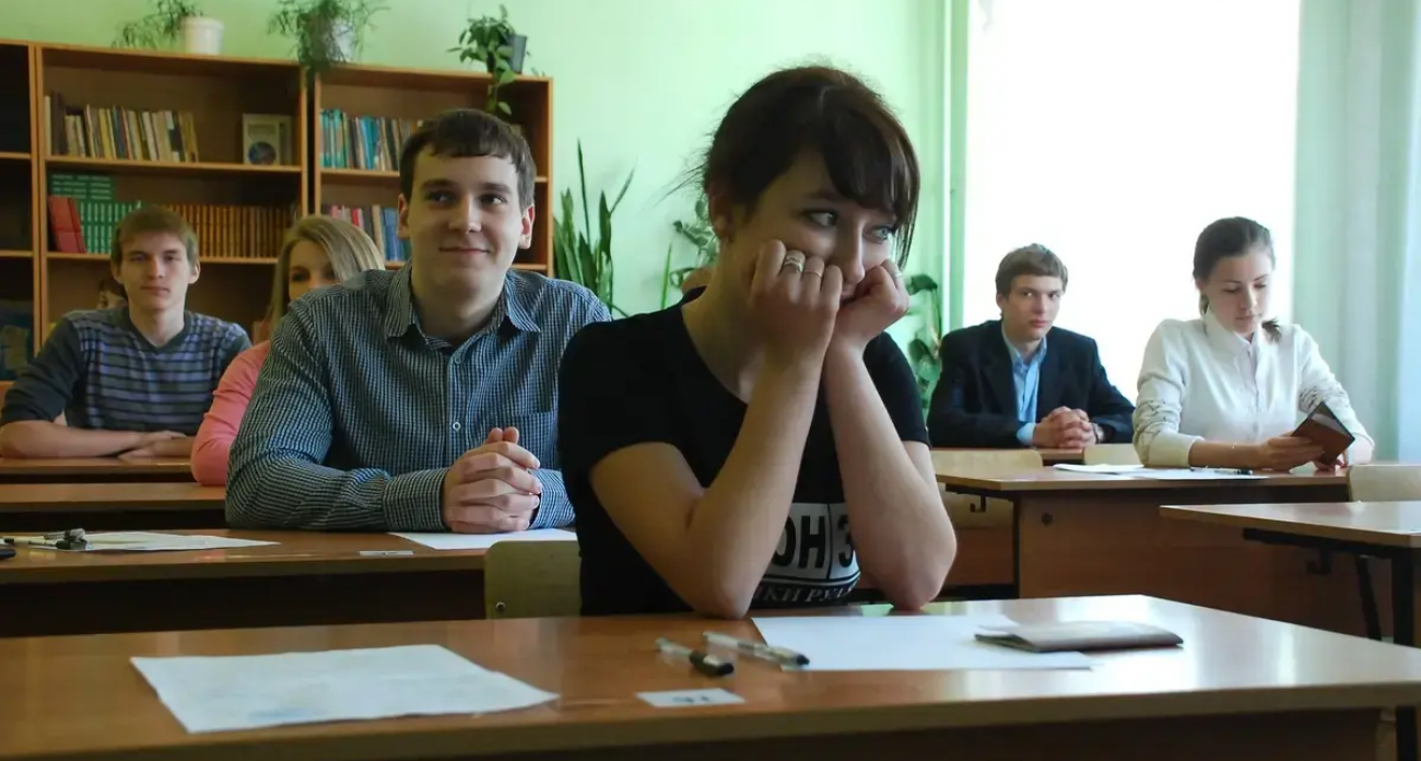 Ивановские выпускники напишут итоговое сочинение 3 декабря: 350 слов за 4 часа решат судьбу ЕГЭ