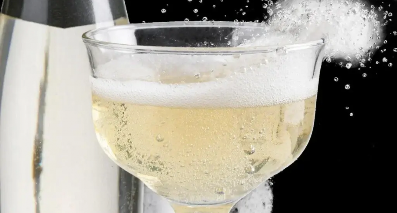 Каждый пятый подросток пробует безалкогольное пиво: Кинешма спорит о запрете детского шампанского