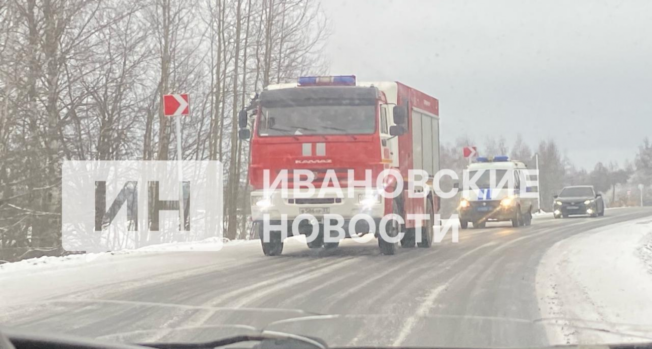 Семь погибших и военные вертолеты: первые кадры с места крушения Ан-22 под Ивановом