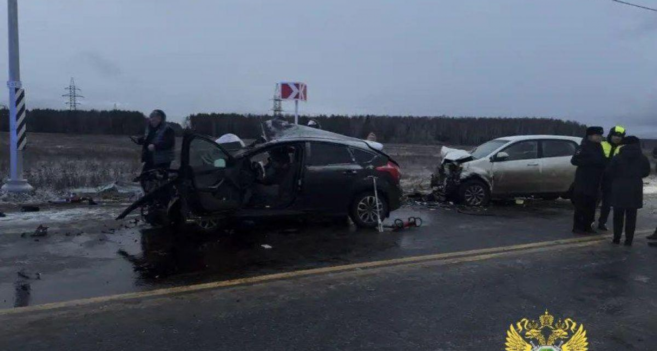 Ford врезался в SsangYong лоб в лоб: среди пострадавших 16-летний подросток