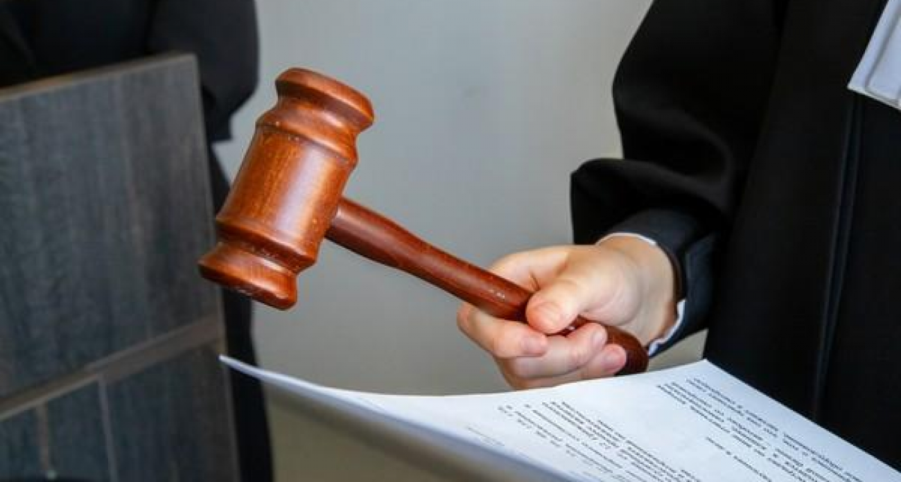 Верховный суд уточнил: резкую критику власти можно, призывы к насилию нельзя