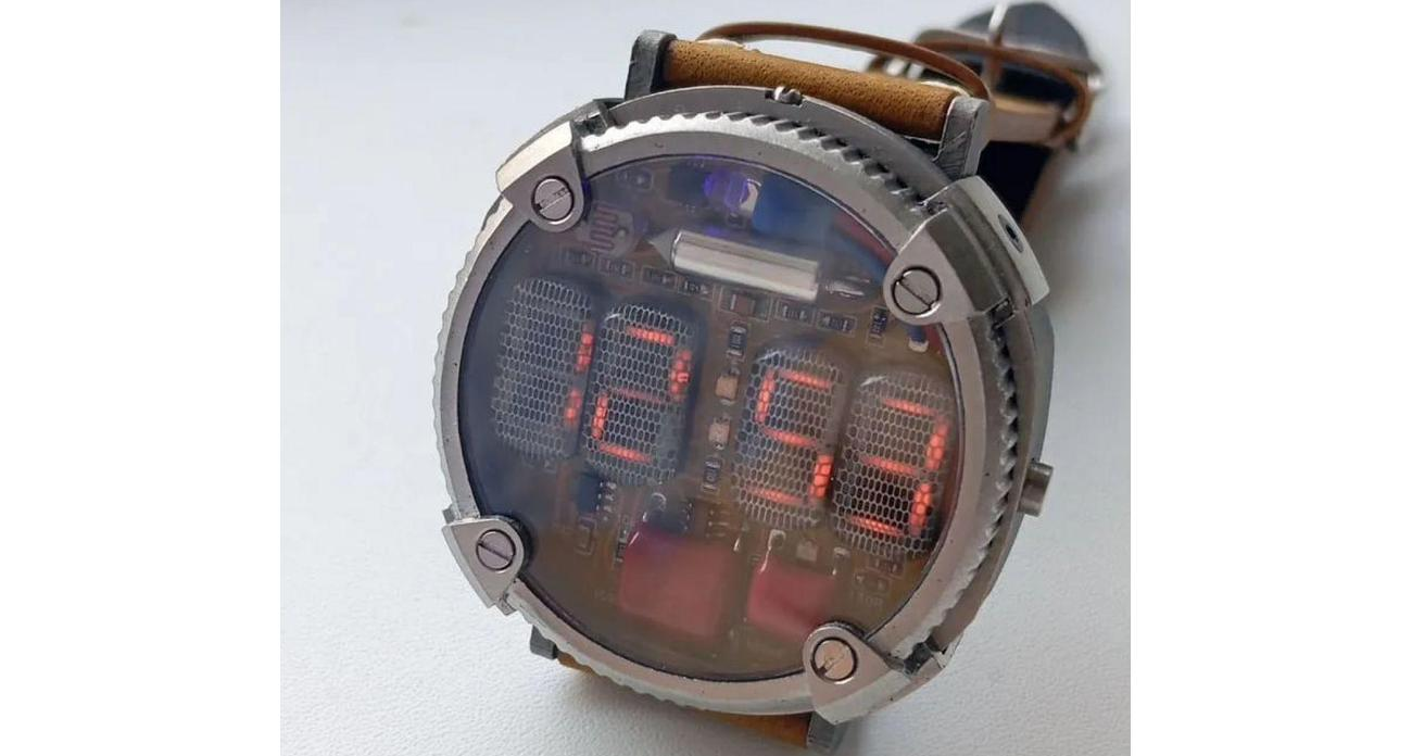 Шуянин создал часы Артёма из «Метро» за 26 тысяч рублей