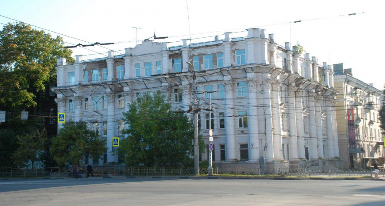 Памятник сталинской архитектуры на проспекте Ленина нашел нового хозяина