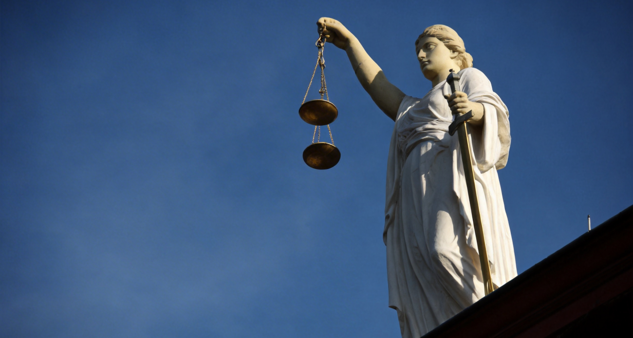 Суд отказал вернуть детей в элитный Интердом: родители проиграли битву за образование