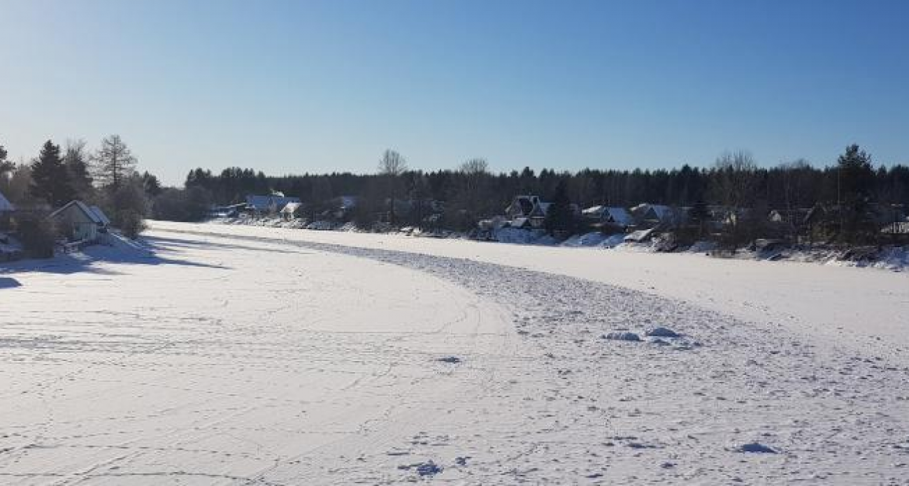 «Такое редко бывает»: аномальные морозы заставили замерзнуть даже бурные пороги Шуи в Карелии
