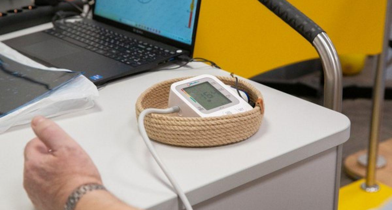 Газета заплатит 10 тысяч рублей за фото тонометра