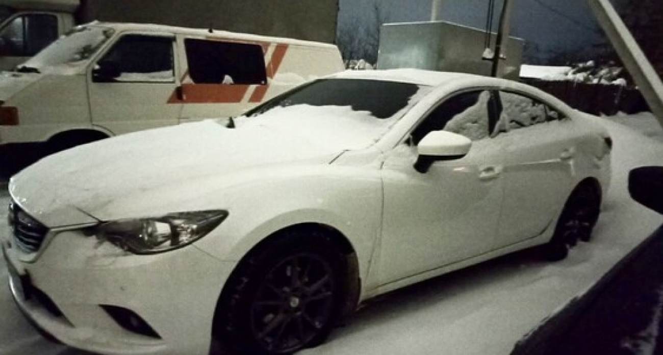 Иванове арестовали «Мазду» за налоговые долги — владелец срочно побежал платить