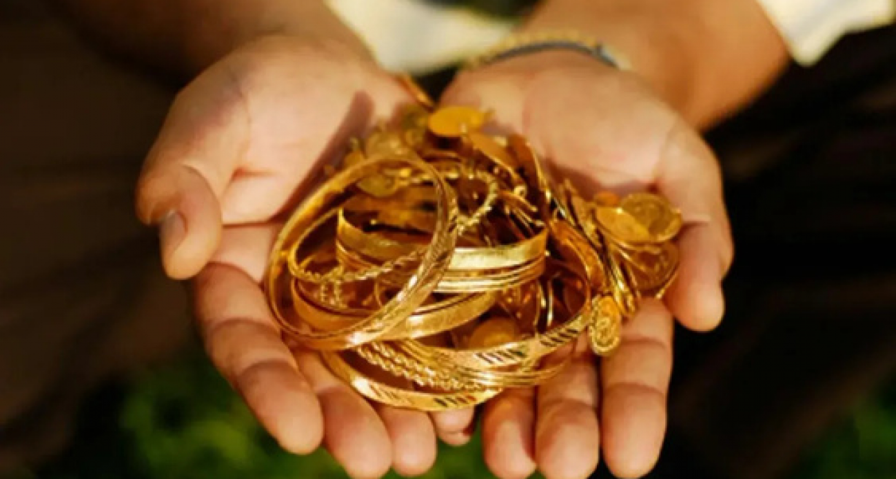 Директор ломбарда в Иванове торговал 200 граммами золота под носом у ФСБ