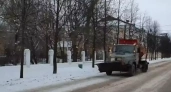 В Кинешме КДМ вышли на обработку дорог песко-соляной смесью после снегопада
