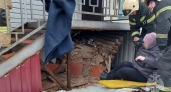В Вичуге под женщиной провалилось крыльцо парикмахерской