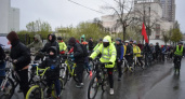 Около 200 велосипедистов приняли участие в первомайском велопараде в Иванове несмотря на снег с дождем
