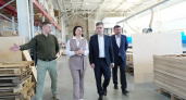 Губернатор посетил мебельную фабрику Глайдер, где строят производственно-логистический центр