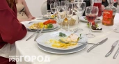 Контролируйте себя за столом: эта привычка с первой секунды выдает низкий интеллект