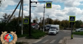 16-летний школьник на питбайке матери протаранил знак и врезался в Mercedes: переломы рук и ног